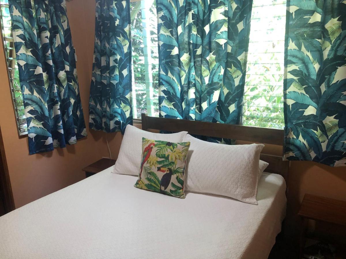 Hotel El Mono Feliz Ojochal Dış mekan fotoğraf
