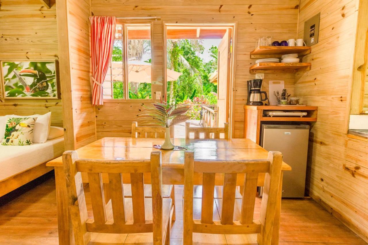 Hotel El Mono Feliz Ojochal Dış mekan fotoğraf