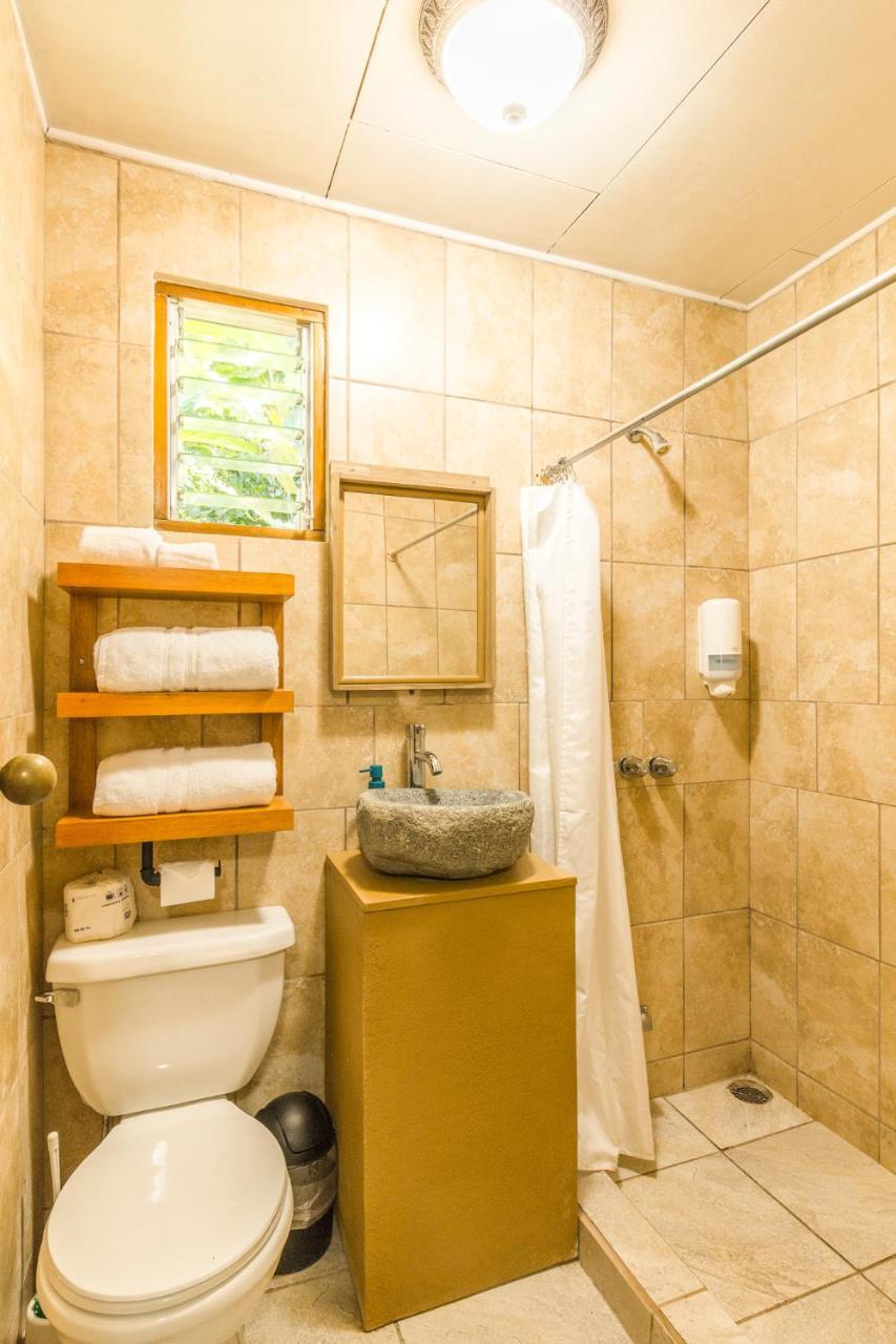 Hotel El Mono Feliz Ojochal Dış mekan fotoğraf