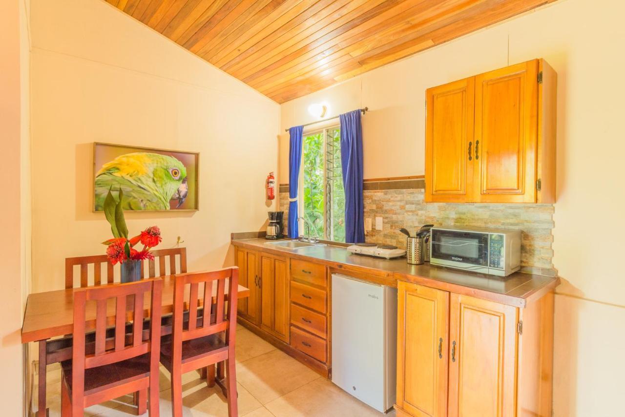 Hotel El Mono Feliz Ojochal Dış mekan fotoğraf