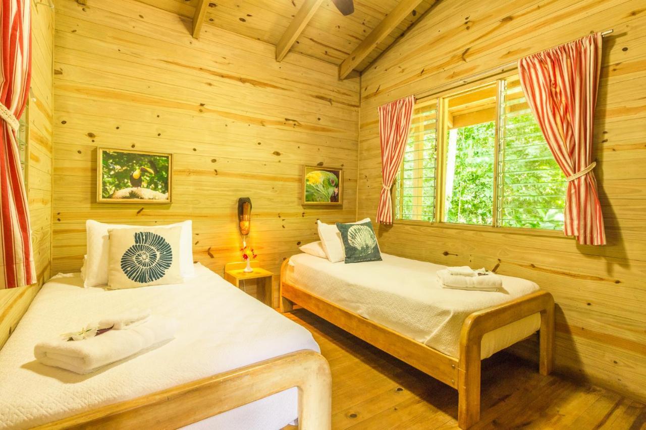 Hotel El Mono Feliz Ojochal Dış mekan fotoğraf